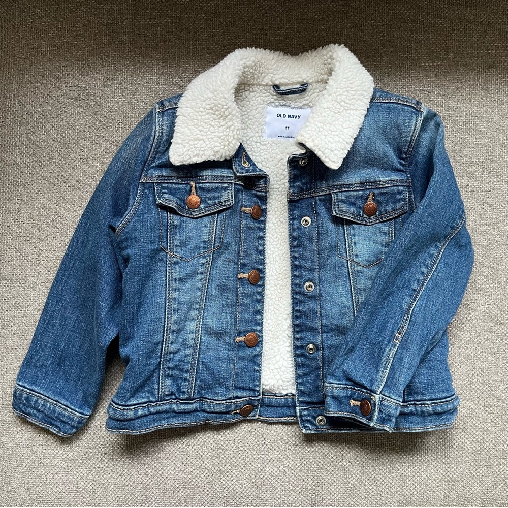 Old Navy “Sherpa” lined jean jacket 5T
